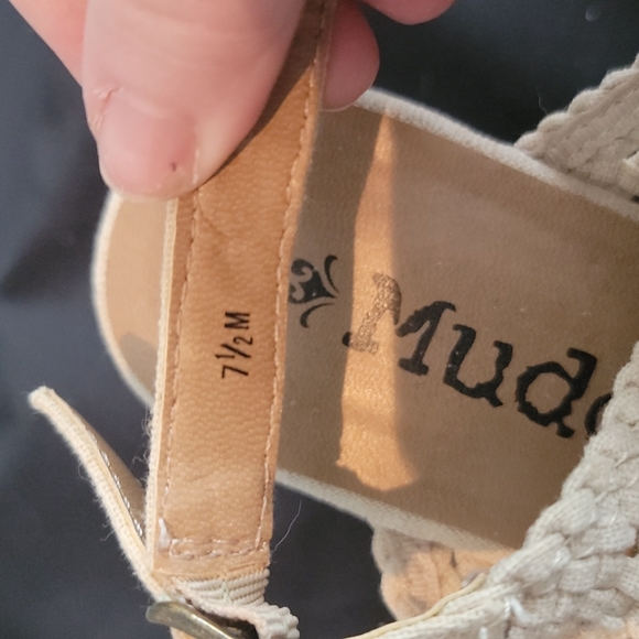 Wedge Sandals - Picture 3 of 3